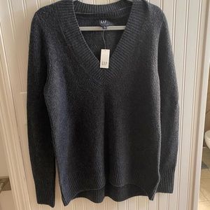 Charcoal Gray GAP V-Neck Sweater - Medium Tall